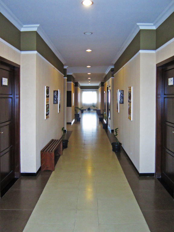 Hotel C3 Semarang Buitenkant foto